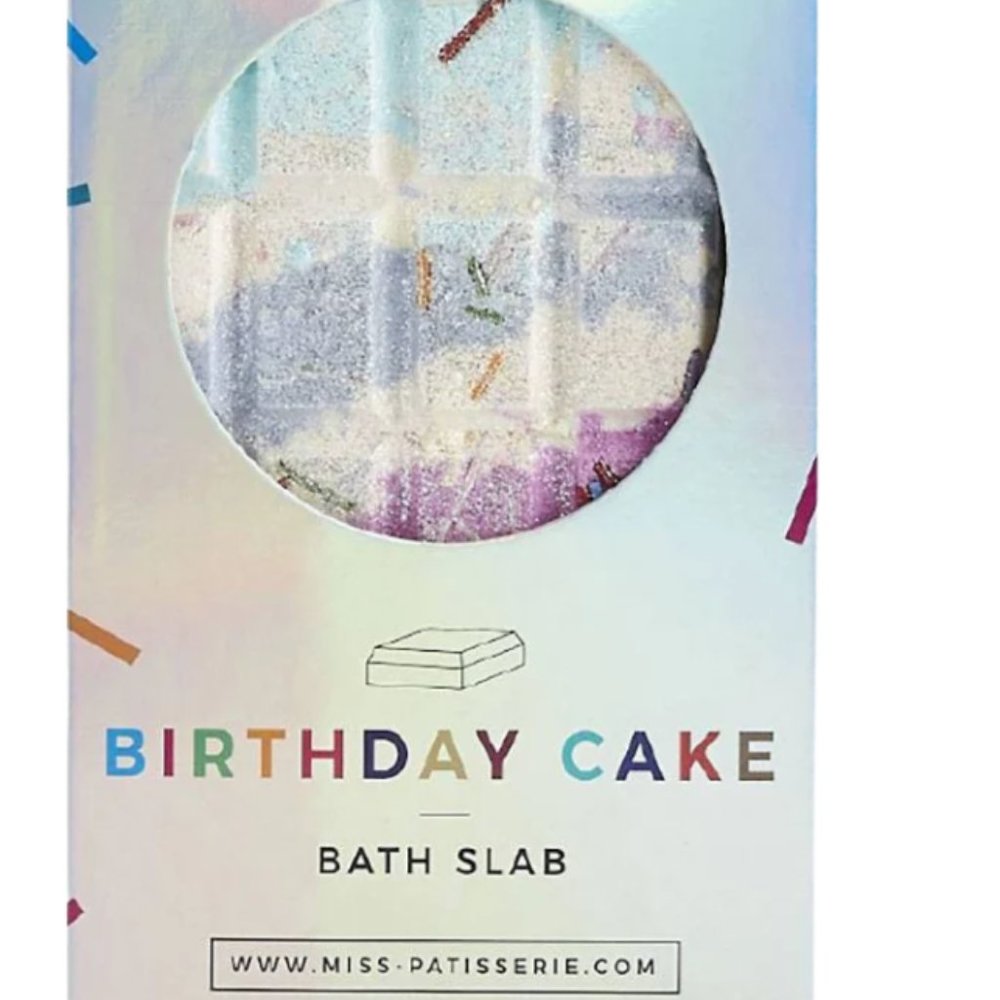 Patisserie Beauty Birthday Cake Bath Fizzy / Warm Vanilla / Bath Bomb | Clean +